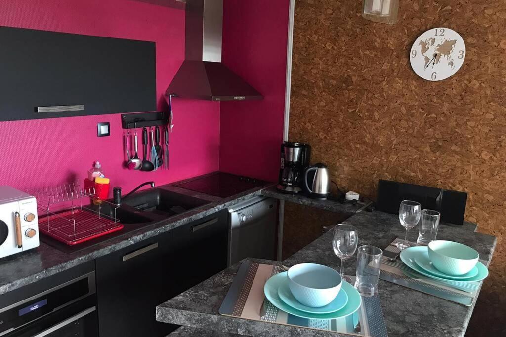 Adorable Studio Cabine Vue Mer - 2/4 Personnes Σαιν-Ζαν-ντε-Μον Εξωτερικό φωτογραφία
