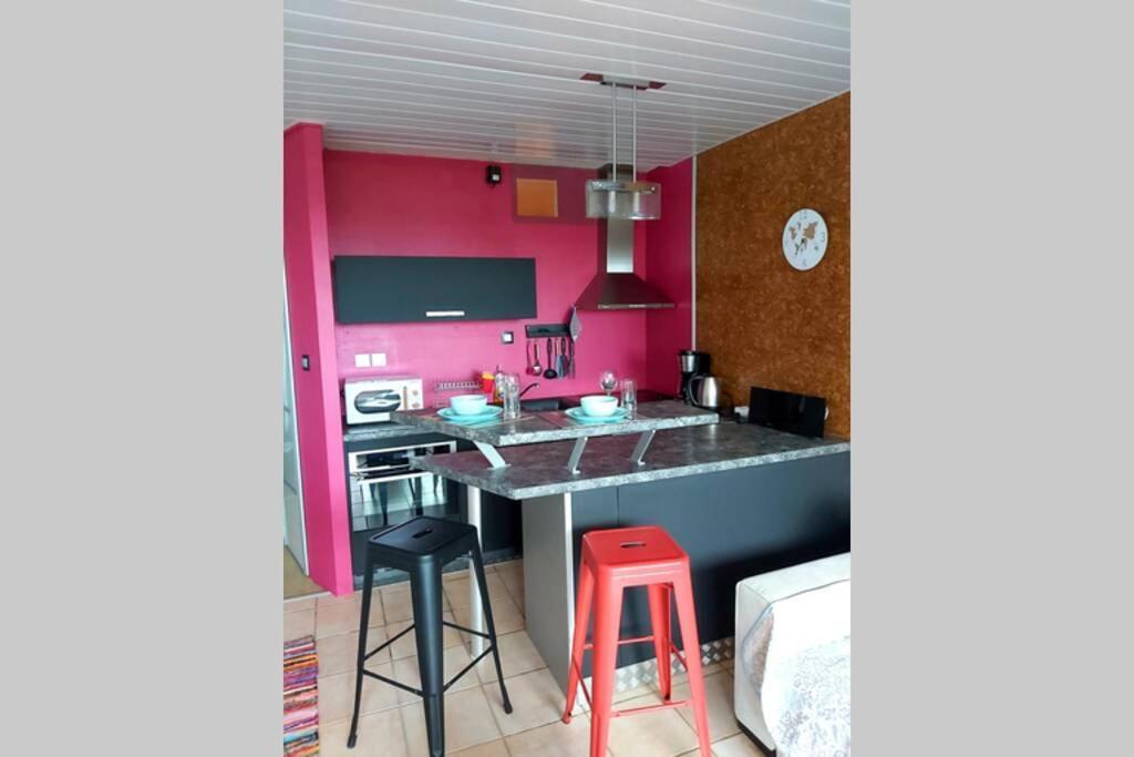 Adorable Studio Cabine Vue Mer - 2/4 Personnes Σαιν-Ζαν-ντε-Μον Εξωτερικό φωτογραφία